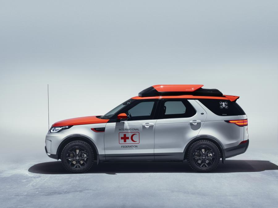  Land Rover Discovery Project Hero 2017 года  (фото 13 из 16)
